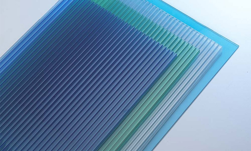 Types of polycarbonate, sheet sizes, colors and material structure